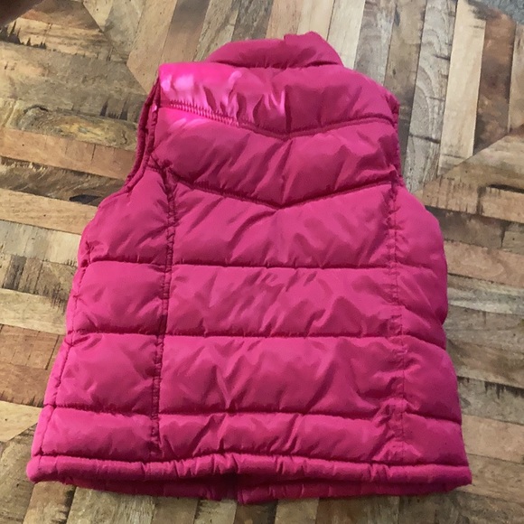 Old Navy puffer vest. Medium - Picture 4 of 6